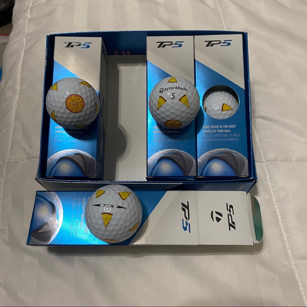 RARE -LIMITED - TAYLORMADE PIZZA SLICE GOLF BALLS